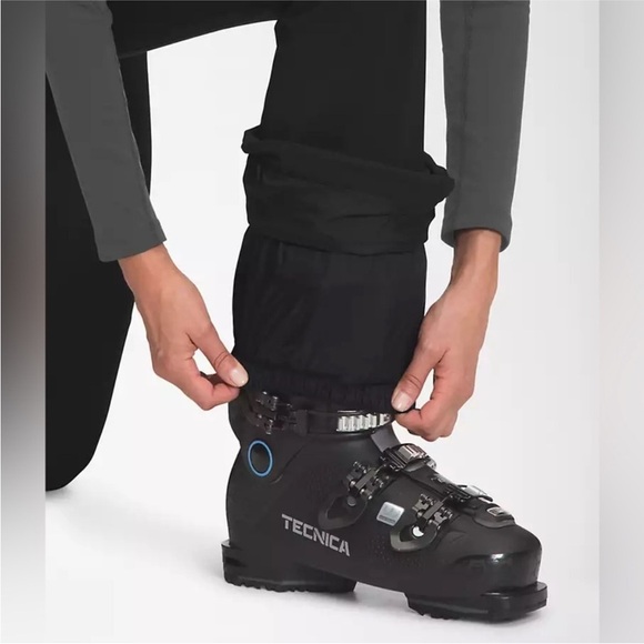The North Face Apex STH Black Soft Shell Ski Pants with Flare Legs M - Picture 1 of 16